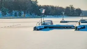 Stanica Wodna Stranda w zimowej scenerii - zdjęcie 9