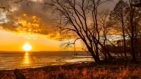 Efekt halo - zachód słońca nad jeziorem Dargin - zdjęcie 1