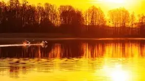 Wiosenny wschód słońca nad jeziorem Stręgiel - zdjęcie 35