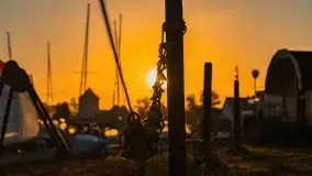 Wschód słońca nad jeziorem Bocznym, port Tło Dla Mew - zdjęcie 38