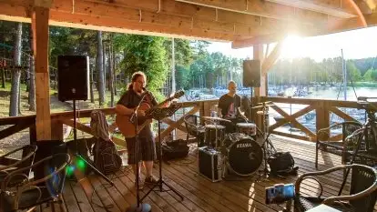 Michał Lampard i Piotr Juszczuk w porcie Tajty