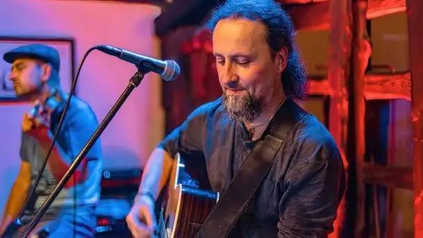 Paweł Szymiczek rozgrzał tawernę Stodoła w Stanicy Wodnej Kietlice - zdjęcie 2