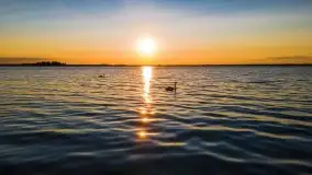 Zachód słońca w Fuledzie nad jeziorem Dobskim - zdjęcie 17