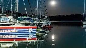 Kolory i klimat nocnego portu w Sztynorcie - zdjęcie 35