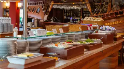 Restauracja Żeglarska w Hotelu Robert's Port**** - zdjęcie 6