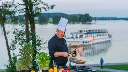 Restauracja Żeglarska w Hotelu Robert's Port**** - zdjęcie 1