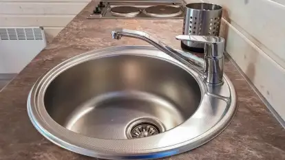 Kamienny Ogród Holiday Park komfortowe domki z 2 sypialniami w parku nad jeziorem Tałty na Mazurach, Stare Sady, Mikołajki - zdjęcie 12