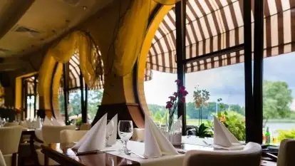 Restauracja *** Ognisty Ptak - zdjęcie 4