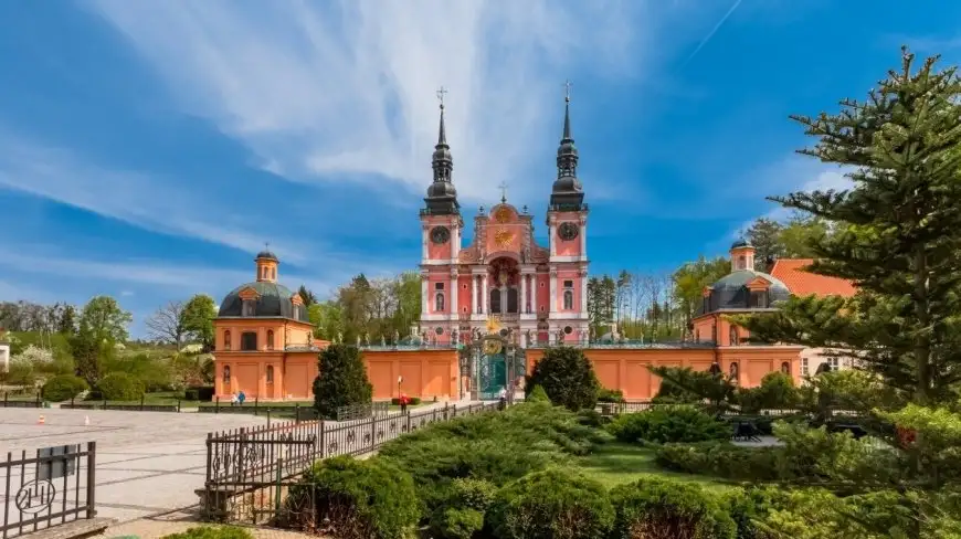 Sanktuarium Maryjne Święta Lipka