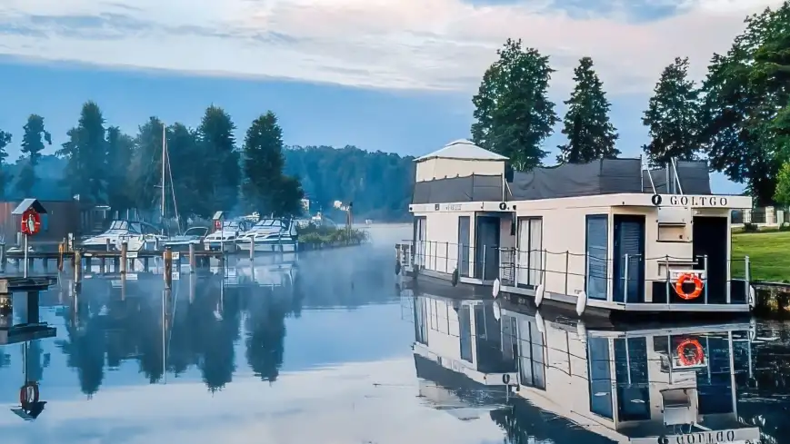 Goltgo Houseboat apartamenty na wodzie