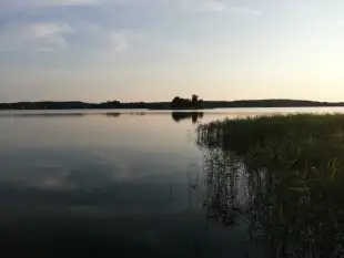 Działka z linią brzegową dużego jeziora na Mazurach - zdjęcie 21