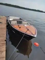 Drewniana motorówka z silnikiem V8 z 1961r odnowiona - zdjęcie 5