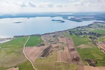 Działka przy Szlaku Wielkich Jezior - j. Dobskie - zdjęcie 2