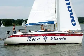 żeglarzy, instruktorów do pracy na rejsach i obozach na Mazurach - zdjęcie 1