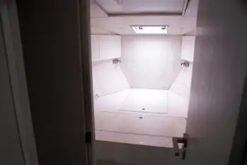 Sprzedam jacht motorowy DIAMOND S43 okazja, unikat, zamiana - zdjęcie 22