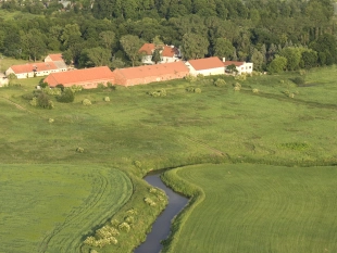 Sprzedam dwór-posiadłość - zdjęcie 2