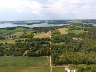 Działka wśród lasu z warunkami zabudowy na Mazurach - zdjęcie 3