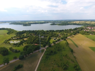 Działka wśród lasu z warunkami zabudowy na Mazurach - zdjęcie 2