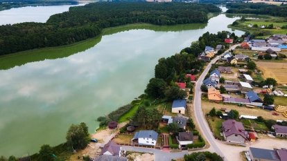 Domek nad jeziorem- łódka, bania, wyposażenie- wszystko w cenie - zdjęcie 10