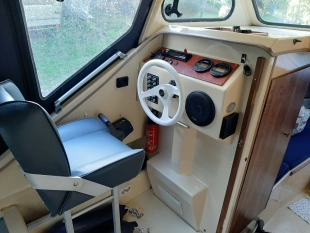 Łódź kabinowa Shetland 640 - zdjęcie 5