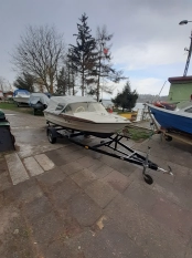 Sprzedam łódź z silnikiem 40kM + przyczepa - zdjęcie 1