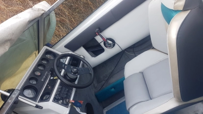 Lodz kabinowa Four Winns 205 CMC Cobra-mustang 5.0 V8 z przyczepa - zdjęcie 9