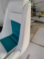 Lodz kabinowa Four Winns 205 CMC Cobra-mustang 5.0 V8 z przyczepa - zdjęcie 13