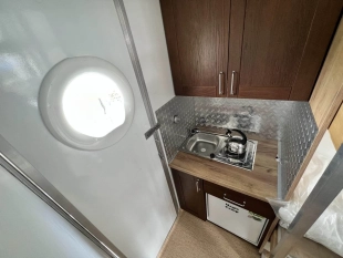 Domek pływający Houseboat - zdjęcie 9