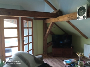 PIĘKNE SIEDLISKO Z DUŻYM STAWEM , NAD JEZIOREM - zdjęcie 8