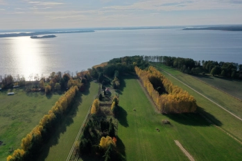 Działka rekreacyjna w Nowym Harszu nad jeziorem Dargin, z dostępem do brzegu - zdjęcie 1