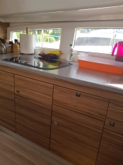 NEON 910 - jacht motorowy produkcji Mazuria - zdjęcie 9