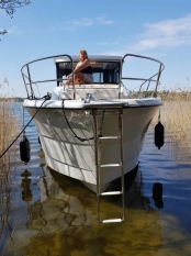 NEON 910 - jacht motorowy produkcji Mazuria - zdjęcie 7