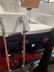 Sprzedam łódź kabinową ,motorowa "Delfin 435" - zdjęcie 8