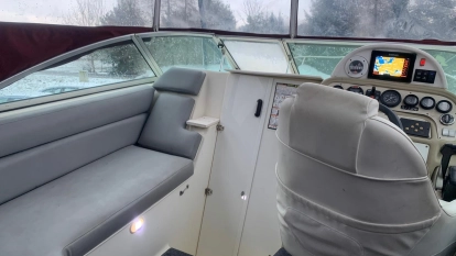 Łódź motorowa Rinker, silnik Volvo Penta z 2008 roku - zdjęcie 4