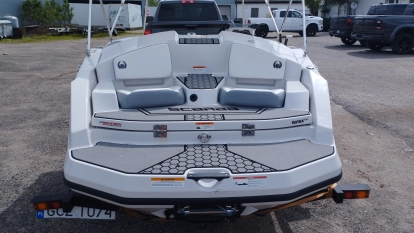 Łódź motorowa Scarab 165 ROTAX z przyczepą - zdjęcie 8