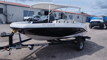 Łódź motorowa Scarab 165 ROTAX z przyczepą - zdjęcie 1