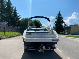 Łódź motorowa Sea Ray 240 - zdjęcie 13