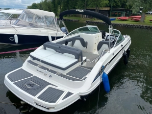Łódź motorowa Sea Ray 240 - zdjęcie 11