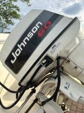 Motorówka Johnson 60KM + przyczepa Neptun Navy  - zdjęcie 5