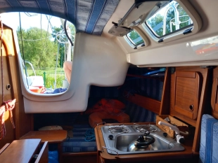 Sprzedam żaglówkę CORVETTE 650 - zdjęcie 7