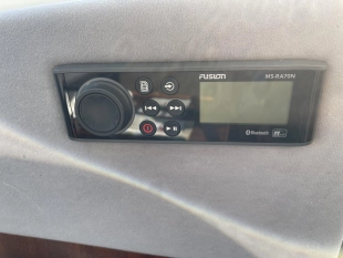 M700 CC – M700 Camping Cruiser  łódź motorowa - zdjęcie 14