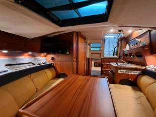 Sprzedam jacht motorowy SUN RUNNER MARINE - zdjęcie 20