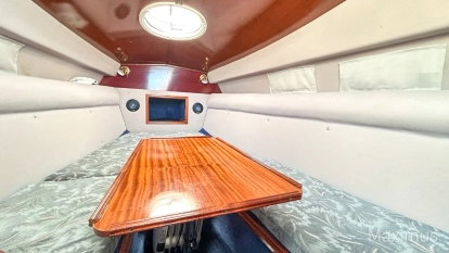 Jacht Motorowy Cruiser Rostyle 222 / Cobrey 250SC  - zdjęcie 8