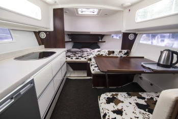 Sprzedam Jacht Motorowy Nautika 830s - zdjęcie 9