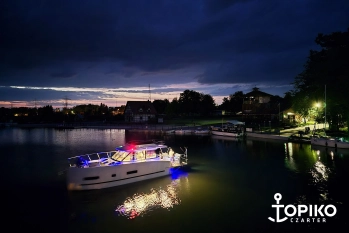 Futura 40 Flybridge Long NOWA - zdjęcie 9