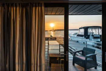 Domek na wodzie, houseboat 6-os., pływający dom - zdjęcie 19