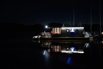 Domek na wodzie, houseboat 6-os., pływający dom - zdjęcie 10
