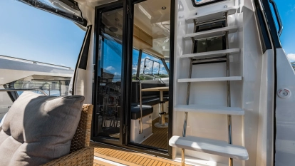 Używany jacht motorowy Platinum 40 Fly 110KM 3-kabinowy - zdjęcie 14