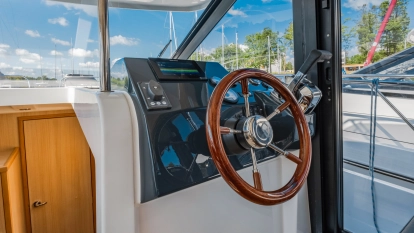 Używany jacht motorowy Platinum 40 Fly 110KM 3-kabinowy - zdjęcie 12