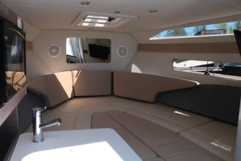 Sprzedam łódź motorową Bayliner C8 (2022) - zdjęcie 12